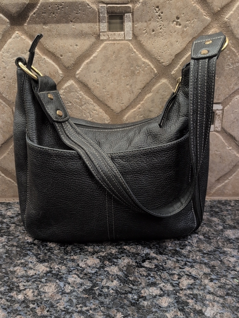 Everyday Black Leather Shoulder Bag - Sleek, Practical Design